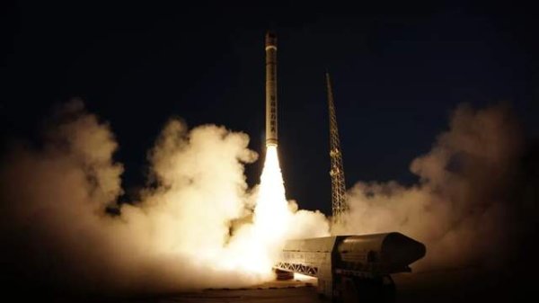 配资专业网上配资开户 “开运一号” 成功发射！太空碎片轨迹尽收眼底